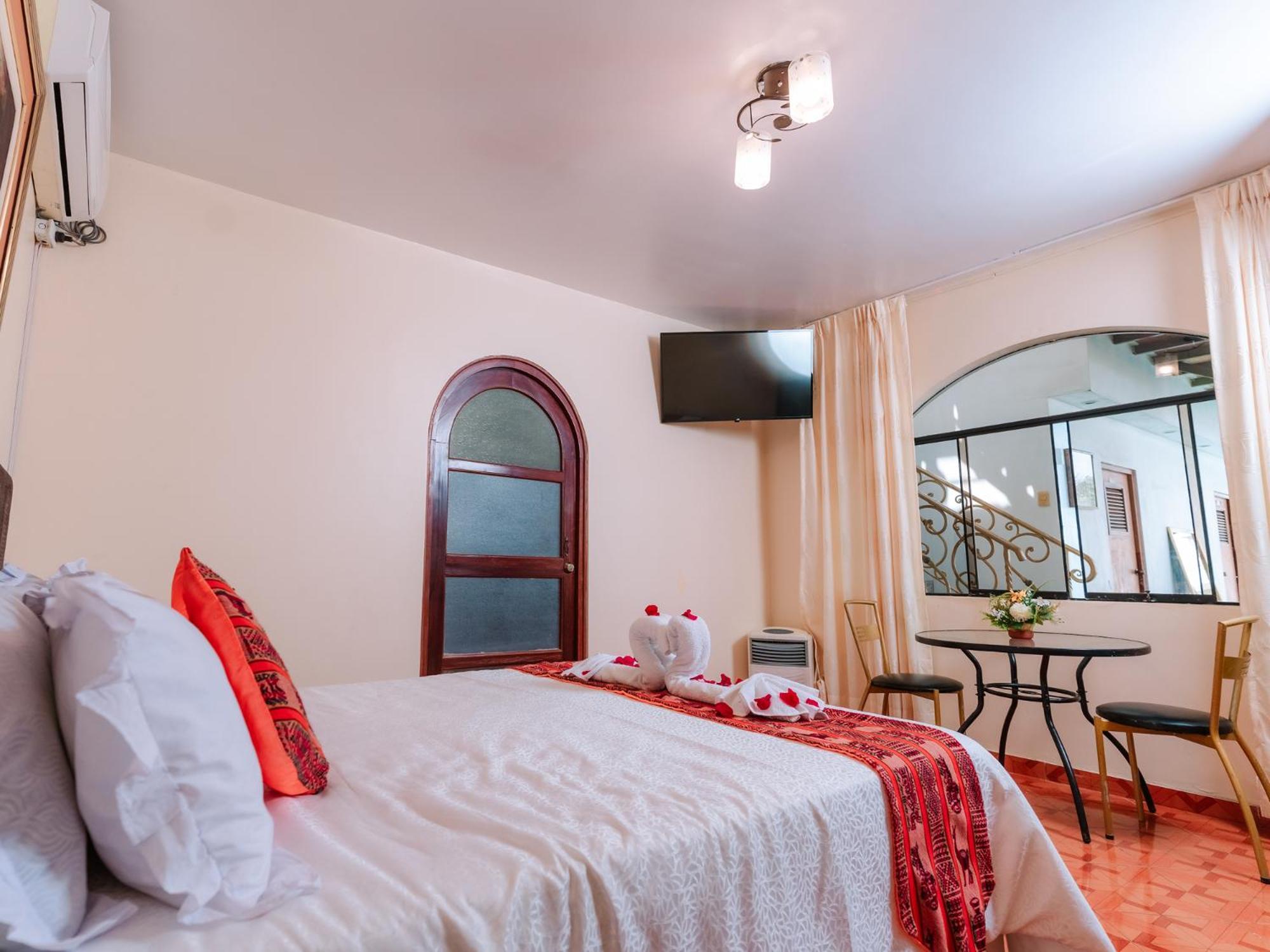 Hotel Vinas Del Sol Eterno チンチャ・アルタ エクステリア 写真